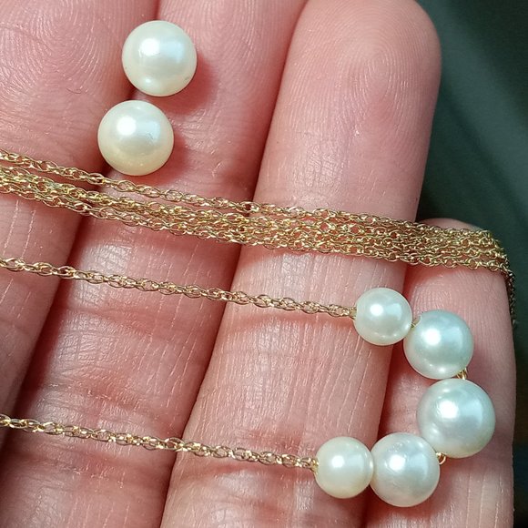 (SOLD) 14K YG Pearl Necklace Set - Picture 4 of 7